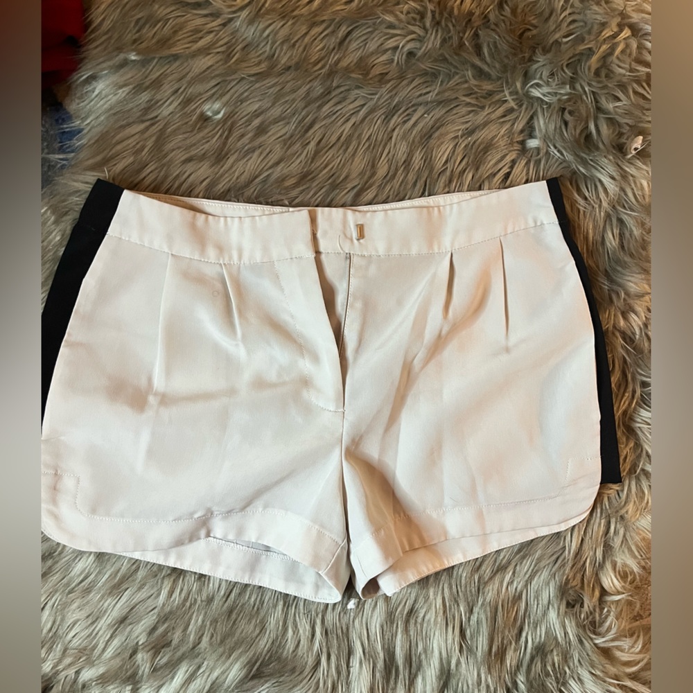 Bcbg size 0 shorts